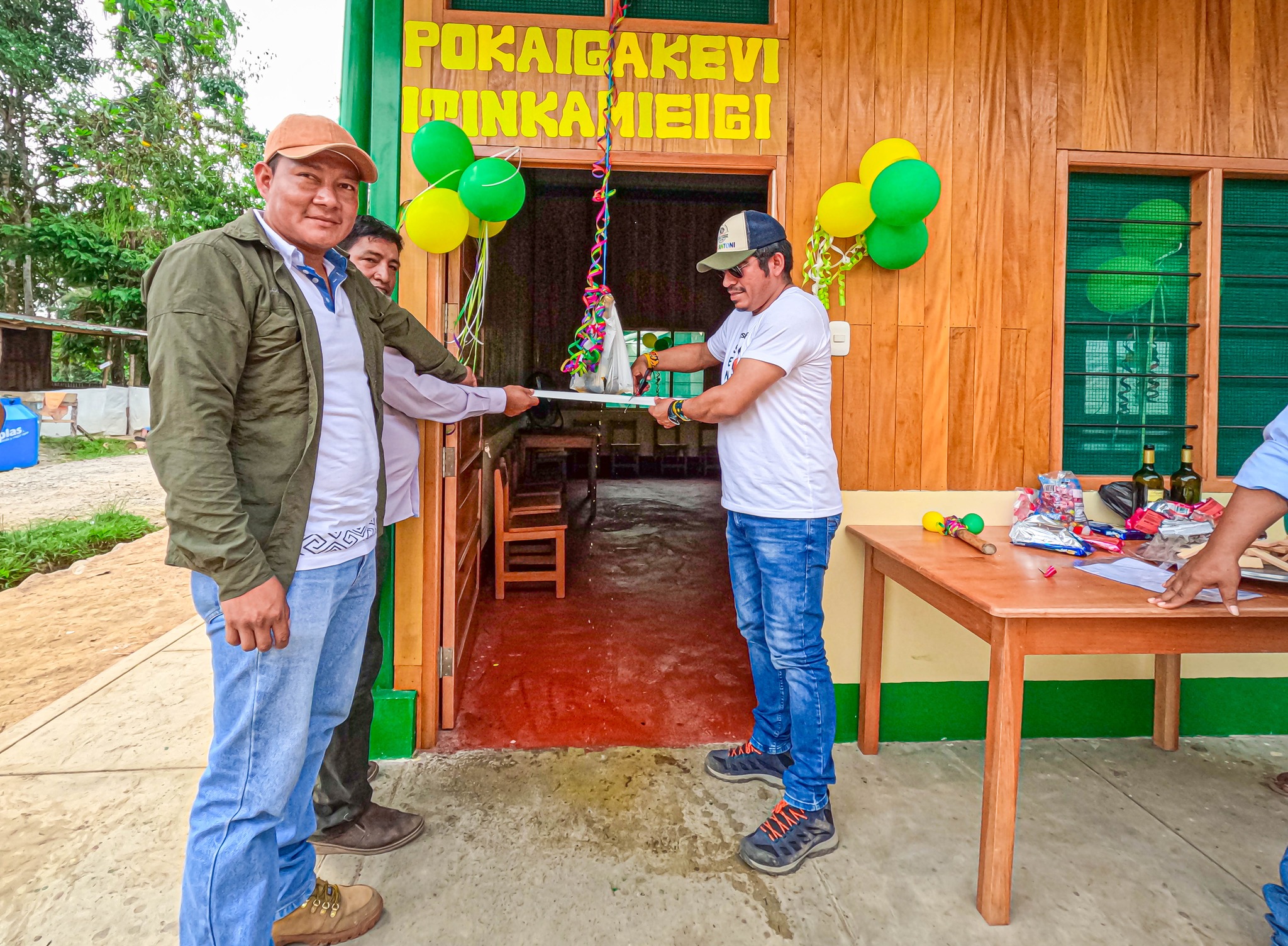 Inauguraciรณn del Comedor estudiantil del anexo Capirona de la CCNN Kirigueti