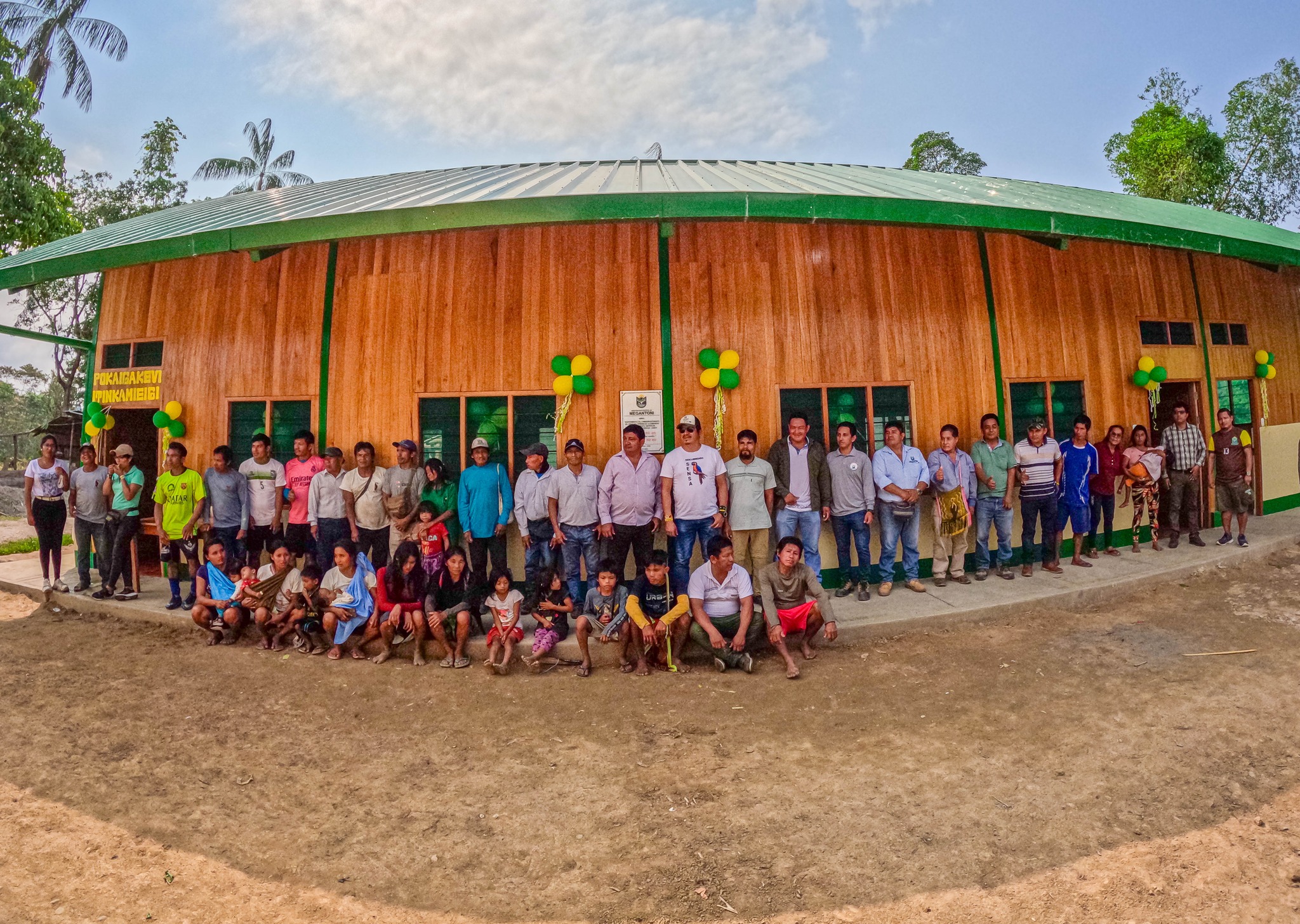 Inauguraciรณn del Comedor estudiantil del anexo Capirona de la CCNN Kirigueti
