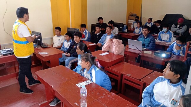 Municipalidad provincial continúa con su intensiva campaña de educación vial en colegios 