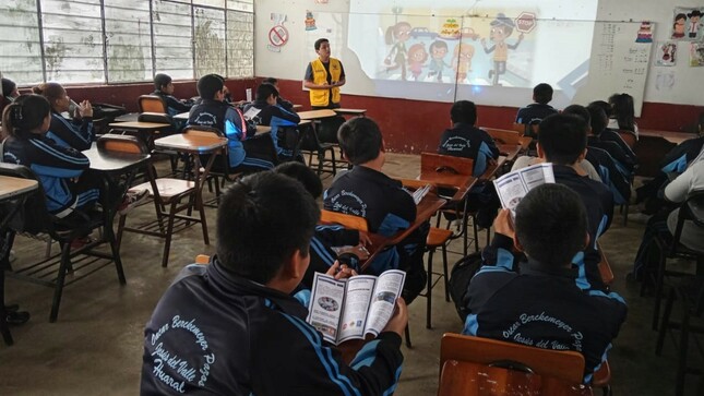 MPH brindó una mañana de charlas a escolares de la institución educativa N°21562 "Oscar Berckemeyer Pazos"- Jesús Del Valle
