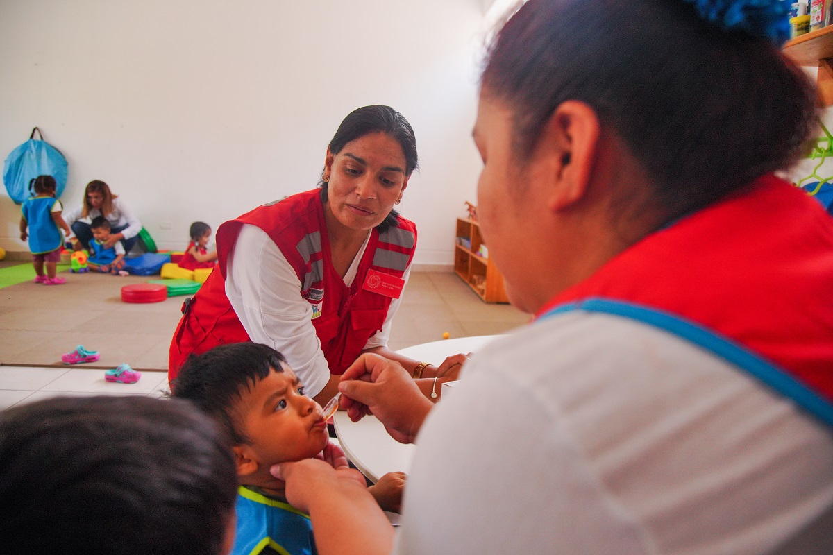 niñas y niños participan en la estrategia “Cuna Más, con punche contra la anemia”