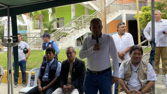 Adultos Mayores Reciben Atención En Campaña Médica