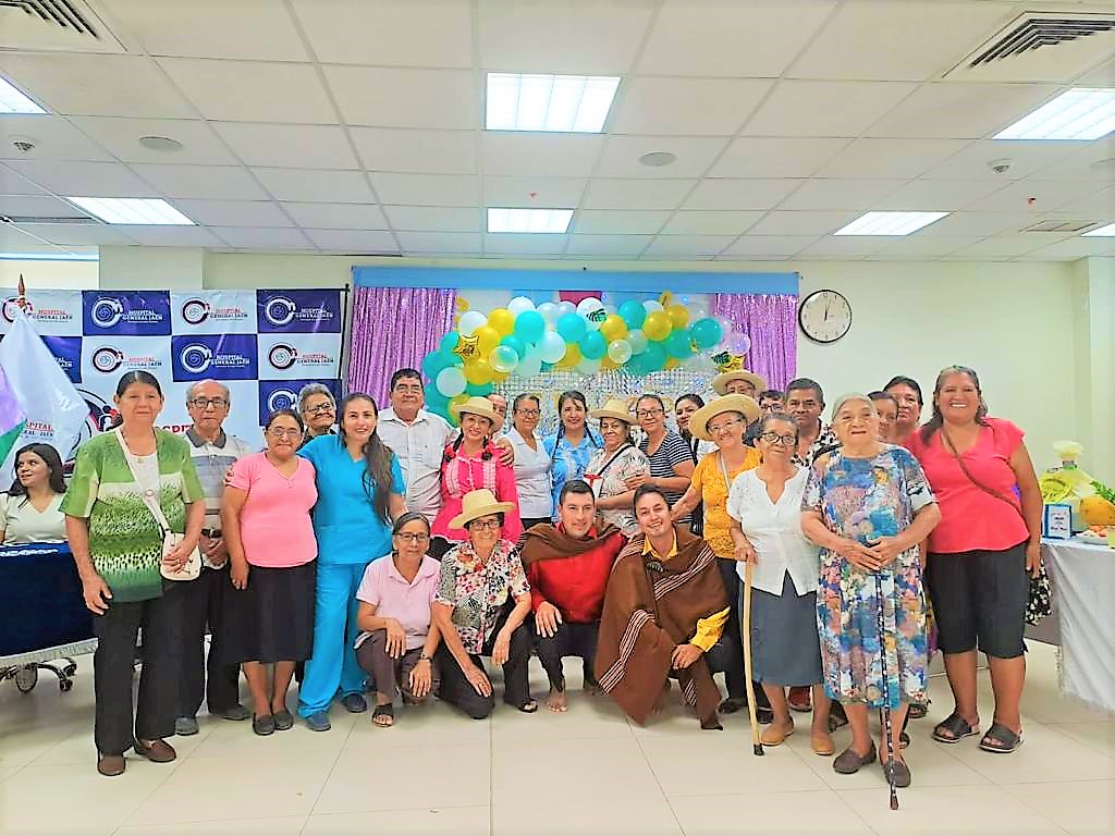 Hospital General de Jaén celebra "Día del Adulto Mayor"