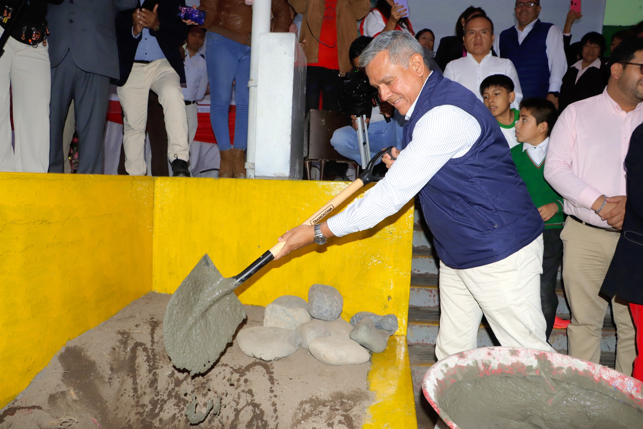 Alcalde provincial participó en ceremonia de inicio de obras en el colegio 21009 "Luis Felipe Subauste Del Río"