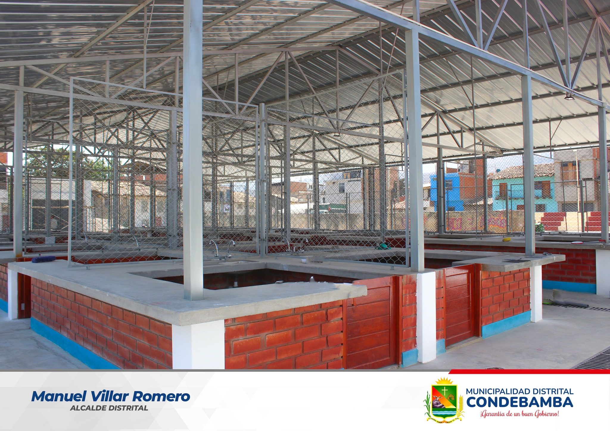 El nuevo espacio comercial en el C.P. El Huayo – Malcas, busca mejorar la calidad de vida de la población, dinamizando la economía de las familias de la zona, quienes podrán expender sus productos en un espacio adecuado y en mejores condiciones. Asimismo, contribuye al ordenamiento de los comerciantes.