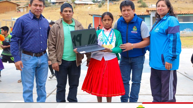 El alcalde de la Municipalidad Distrital de Condebamba Manuel Villar Romero, reconoció el esfuerzo y espíritu deportivo de la estudiante Marcionila Yachi Pizarro, del colegio Juan Pablo II del Centro Poblado Chichir, quien ganó en la etapa regional, categoría "D" de los juegos escolares deportivos y paradeportivos 2023. 