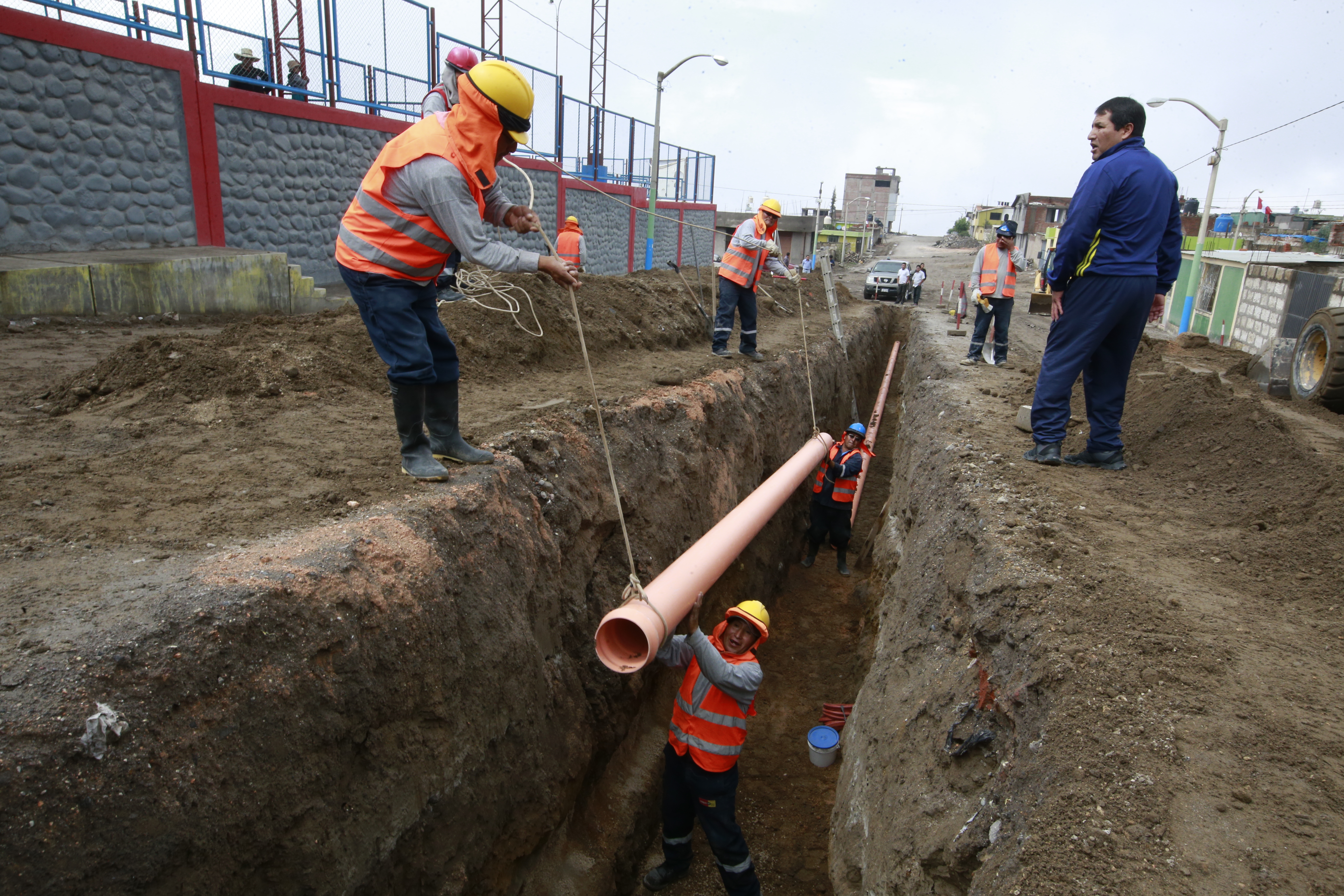 Ministerio de Vivienda transfiere más de S/ 23 millones a la Contraloría para que fiscalice obras de agua y saneamiento