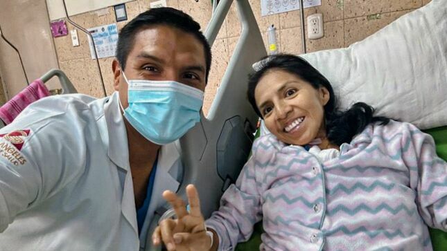 Médicos especialistas del Hospital Santa Rosa realizaron exitosa cirugía de la vía biliar