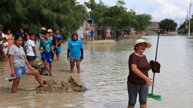 Como resultado del Operativo Nacional de Control “Gestión del Riesgo de Desastres ocasionados por los fenómenos naturales climatológicos 2023”, la Contraloría General identificó que más del 70% de entidades públicas de los tres niveles de gobierno: nacional, regional y local no cuentan con planes específicos aprobados y actualizados para la prevención, preparación y respuesta ante situaciones de desastre orientados a proteger la vida de la población, el patrimonio personal y del Estado. 
