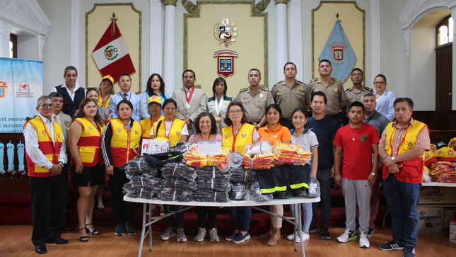 COPROSEC Chiclayo entrega implementos para lucha contra la delincuencia