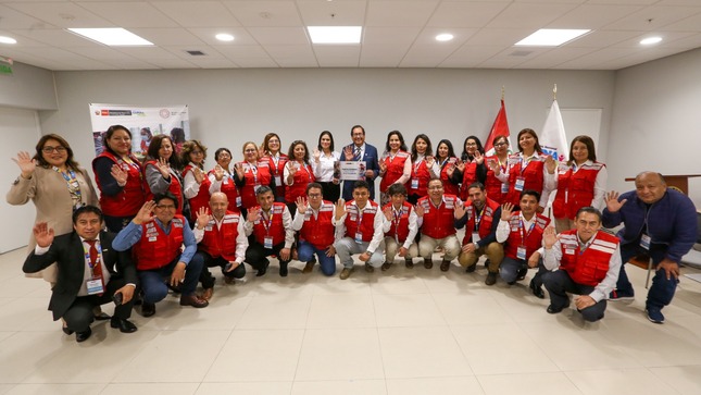 equipo Cuna Más