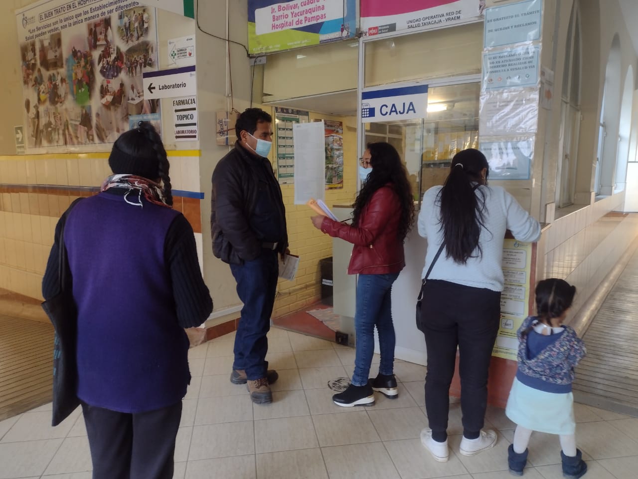 Usuarios tienen derecho a recibir atención con amabilidad y calidad en los EESS