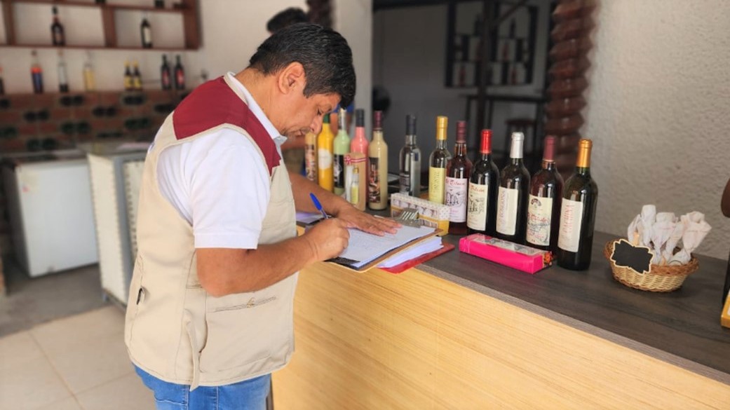 Indecopi inmoviliza 280 botellas y 65 galoneras que utilizaban indebidamente la denominación de origen Pisco en la región Ica