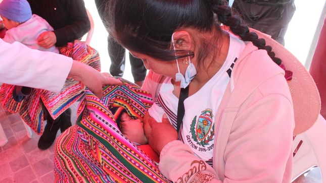 Leche materna garantiza el crecimiento de niños sanos e inteligentes