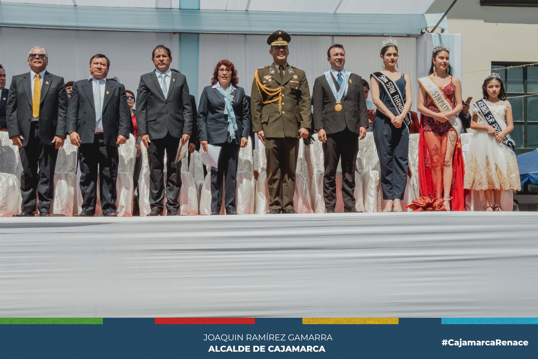 La Municipalidad Provincial de Cajamarca estuvo presente en el desfile por el 192 aniversario del Emblemático Colegio San Ramón de Cajamarca.
✅Esta actividad contó con la participación de los regidores Isabel Gutierrez, Ruth Alcántara, Jorge Rojas y Segundo Castañeda que mostraron su entusiasmo por las delegaciones de las diferentes promociones que con gallardía saludaban a su alma mater.
