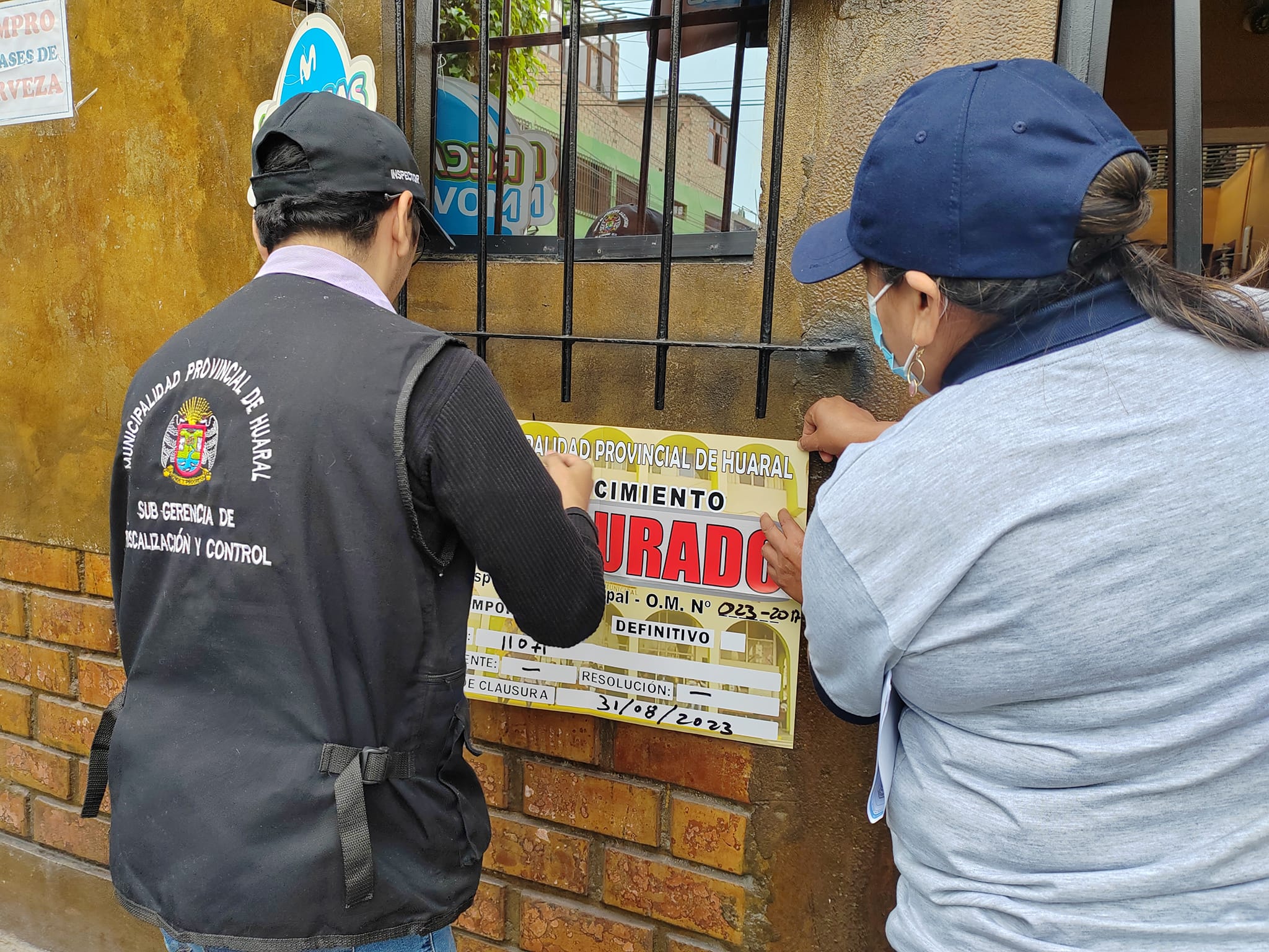 En operativo sorpresa la municipalidad de Huaral clausuró varios hostales por no cumplir con las normas de salubridad