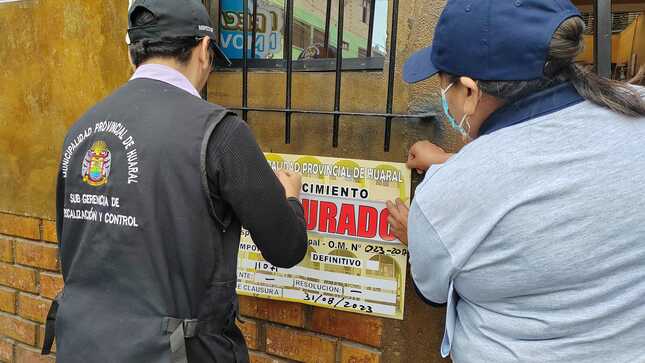 En operativo sorpresa la municipalidad de Huaral clausuró varios hostales por no cumplir con las normas de salubridad