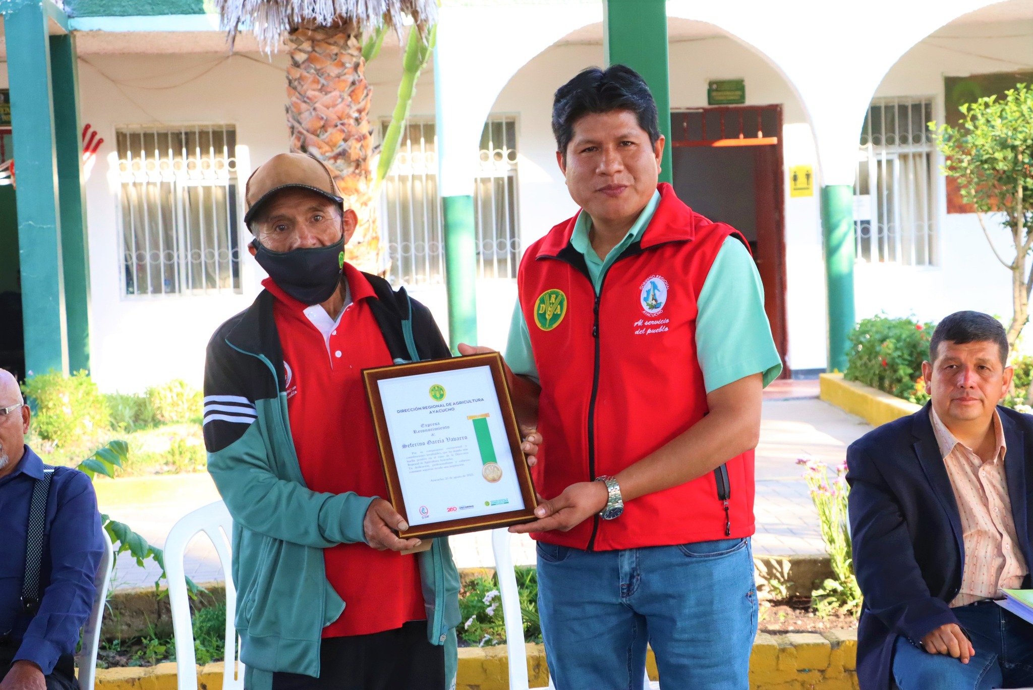 DRAA realiza reconocimiento a profesionales del sector agrario