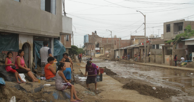 Como resultado del Operativo Nacional de Control “Gestión del Riesgo de Desastres ocasionados por los fenómenos naturales climatológicos 2023”, la Contraloría General identificó que más del 77% de entidades públicas de la región no cuentan con planes específicos aprobados y actualizados para la prevención, preparación y respuesta ante situaciones de desastre orientados a proteger la vida de la población, el patrimonio personal y del Estado. 