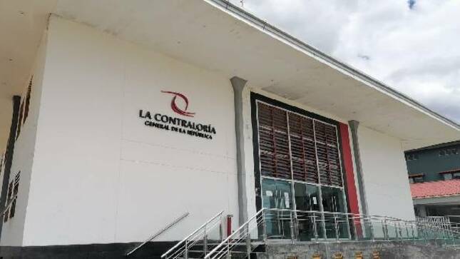 Como resultado del Operativo Nacional de Control “Gestión del Riesgo de Desastres ocasionados por los fenómenos naturales climatológicos 2023”, la Contraloría General identificó que el 90% de entidades públicas de los tres niveles de gobierno nacional, regional y local no cuentan con planes específicos aprobados y actualizados para la prevención, preparación y respuesta ante situaciones de desastre orientados a proteger la vida de la población, el patrimonio personal y del Estado. 