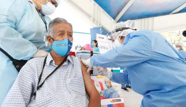 Piden acudir a los establecimientos de salud para completar dosis de la vacuna contra COVID-19