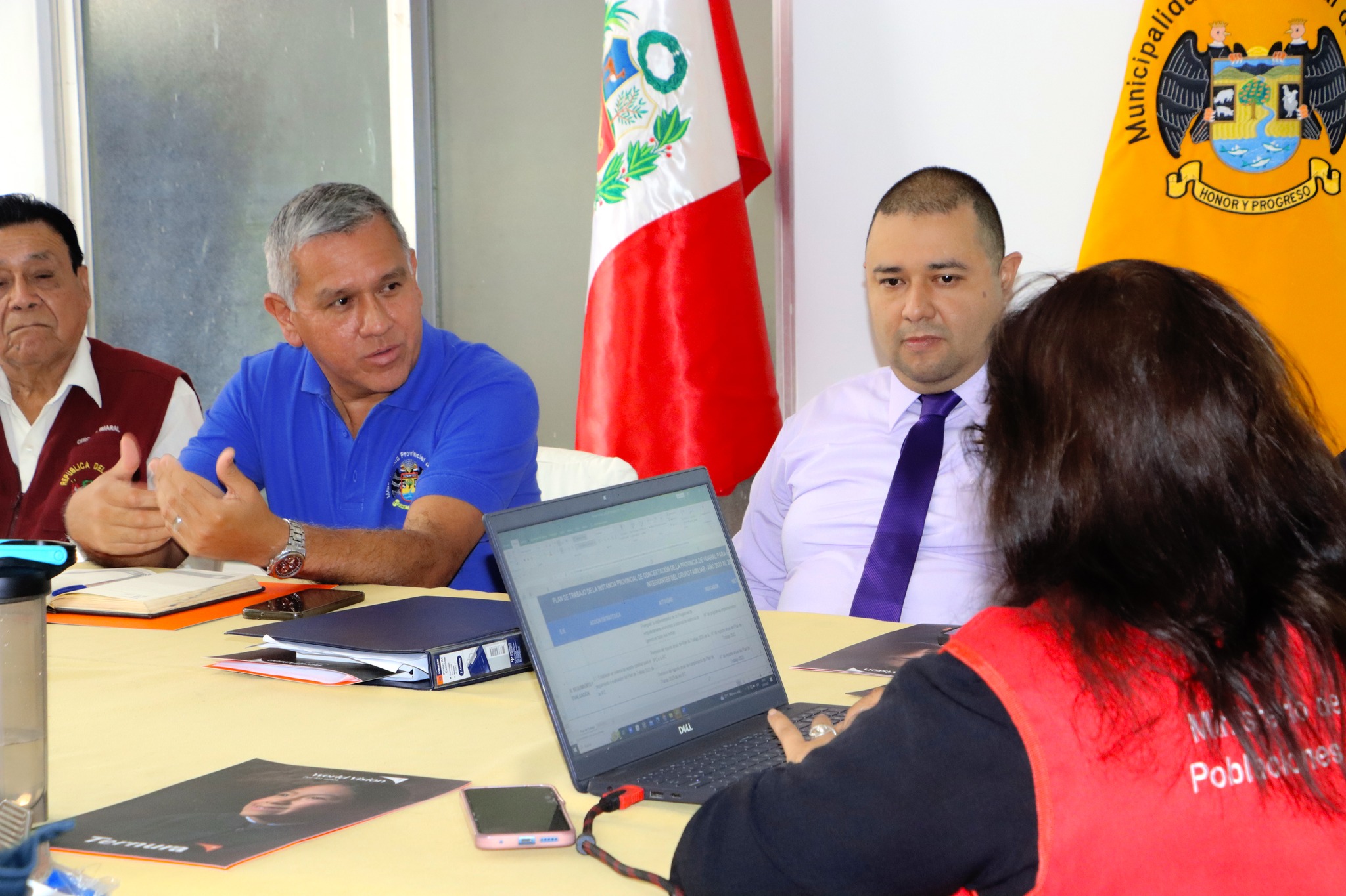 Autoridades se reunieron para coordinar acciones en favor de la lucha contra la violencia hacia la mujer y los miembros del grupo familiar