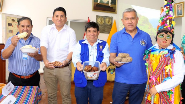 Delegación de Lampián realizó exposición y exhibición de sus potencialidades turísticas