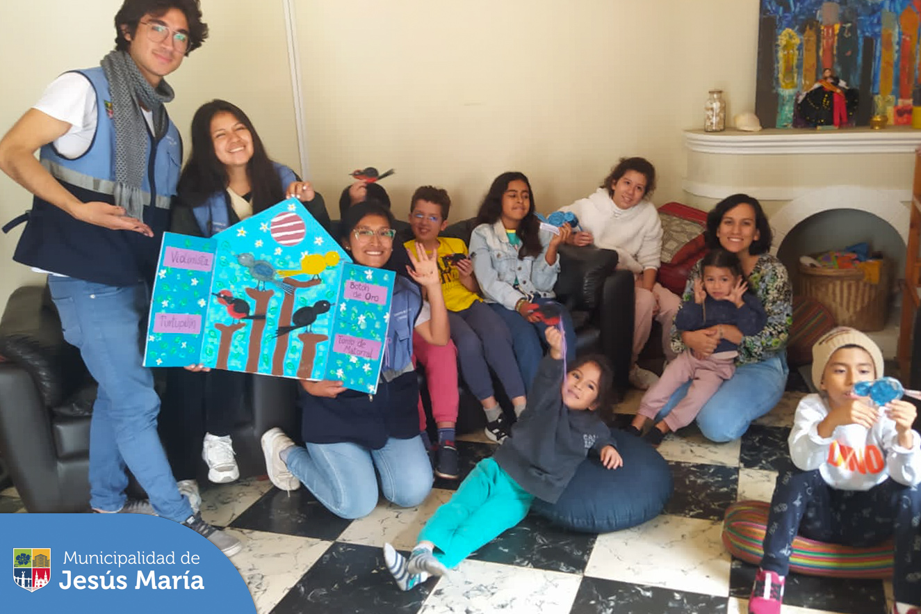 ➡️ Con el objetivo de fortalecer la conciencia ambiental y la responsabilidad por cuidar el planeta 🌎, la Municipalidad de Jesús María continúa realizando el programa EDUCCA en los colegios de nuestro distrito.🏠
Nuestro pequeños jesusmarianos realizaron talleres en donde aprendieron a germinar 🌱, elaborar maceteros reciclados y fortalecer el liderazgo ambiental. 🤓🌎
¿Te gustaría que tu colegio participe? ✨️ Comunícate con nosotros a nuestra central de Educca Ambiental 📱940410958. 
#JesúsMaríaSomosTodos