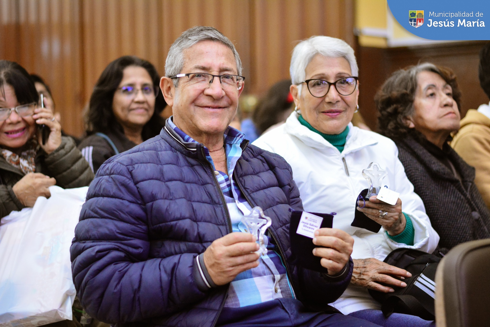 ✨ Nuestro alcalde, Jesús Gálvez Olivares, participó junto con los vecinos jesusmarianos de la 🙏🏻 misa de sanación en conmemoración de 🌹 Santa Rosa de Lima, la patrona de América, Filipinas e Indias Occidentales en el auditorio de la ⛪ parroquia San José.
#JesúsMaríaSomosTodos