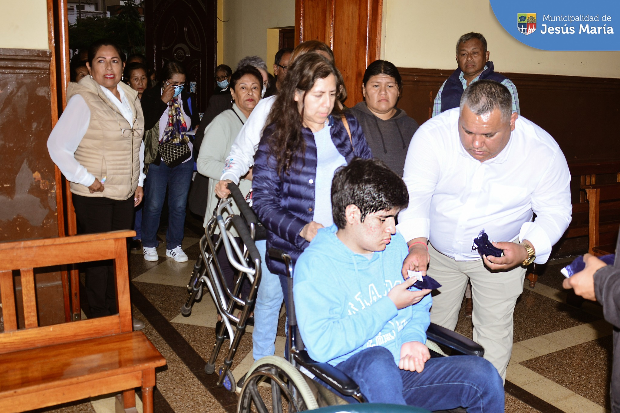 ✨ Nuestro alcalde, Jesús Gálvez Olivares, participó junto con los vecinos jesusmarianos de la 🙏🏻 misa de sanación en conmemoración de 🌹 Santa Rosa de Lima, la patrona de América, Filipinas e Indias Occidentales en el auditorio de la ⛪ parroquia San José.
#JesúsMaríaSomosTodos