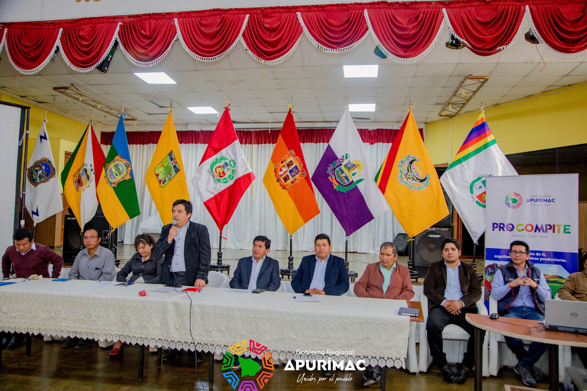 Avanza PROCOMPITE regional 2023 con evaluación y exposición de planes de negocio de asociaciones de productores en Apurímac