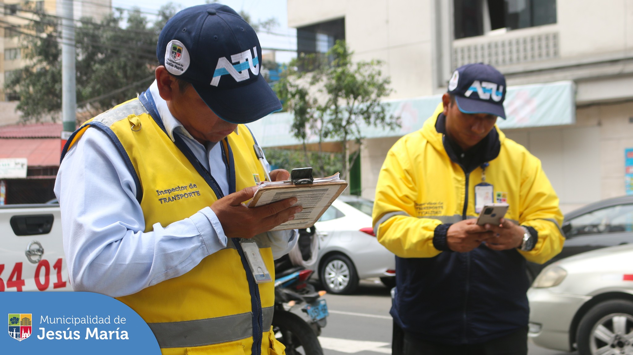 Un nuevo operativo de transporte de carga pesada se realizó esta mañana en varios tramos de las avenidas Salaverry y Garzón. Personal de la Subgerencia de Movilidad Urbana 👮♂️ lidera estas intervenciones con el objetivo de optimizar el tránsito y luchar contra la informalidad en nuestro distrito. 🚚🚦
#JesúsMaríaSomosTodos