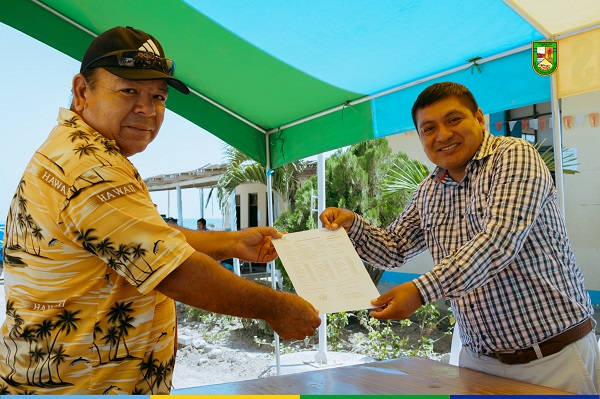 Foto: Entregamos constancias de inspección vehicular