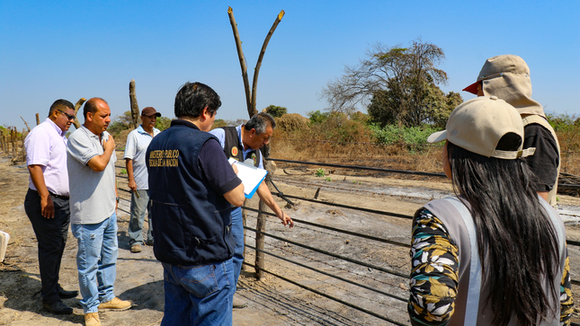 Fiscal distrital realizando diligencia judicial