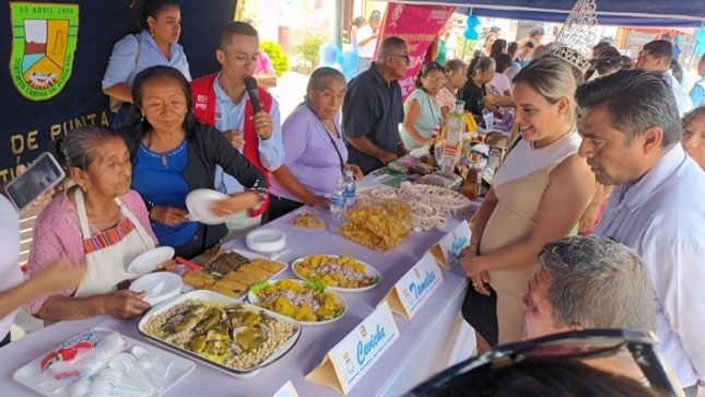 Adultos mayores canoenses exponen sus conocimientos ancestrales