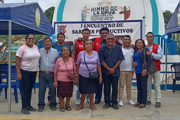 Adultos mayores canoenses exponen sus conocimientos ancestrales