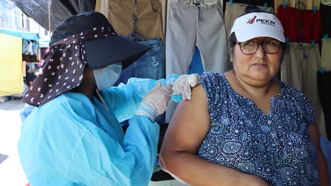DIRESA reforzará campañas de vacunación frente a nueva variante del COVID-19 