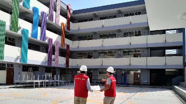 La Contraloría General informó al Gobierno Regional (GORE) de Lambayeque la existencia de un retraso en el proceso de recepción de una obra de S/ 18 millones. Se trata del mejoramiento del servicio educativo en el colegio nacional Inmaculada Concepción, ubicado en el distrito y provincia de Chiclayo y cuyos trabajos culminaron el 25 de julio con el reporte de subsanación de observaciones por parte del contratista.  