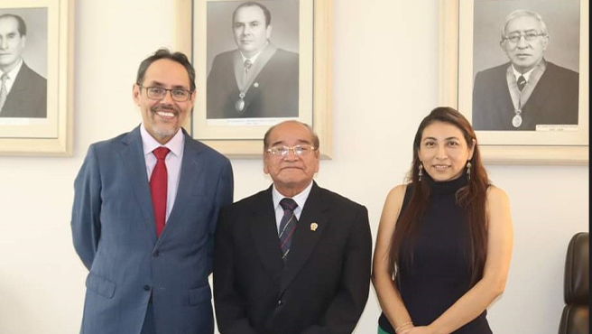 Director general del CEC del TC se reúne con el decano de la facultad de Derecho de la Universidad Nacional de Trujillo
