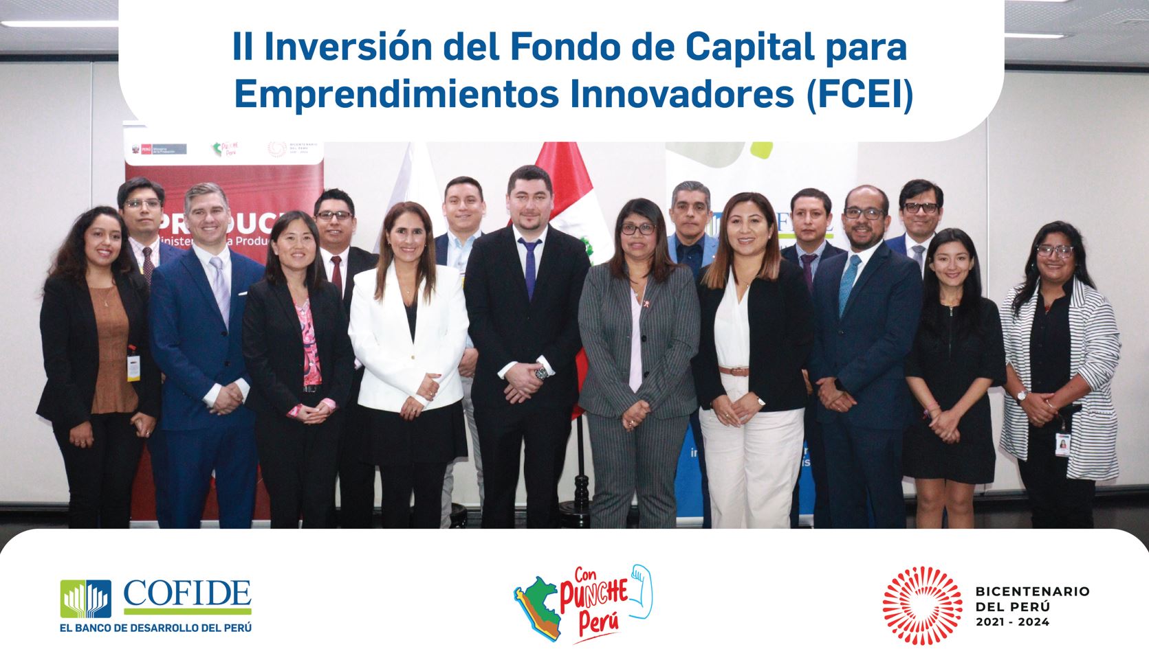 Imagen de funcionarios de las instituciones en la firma del acuerdo
