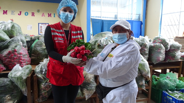 Servicio alimentario escolar complementado con alimentos frescos