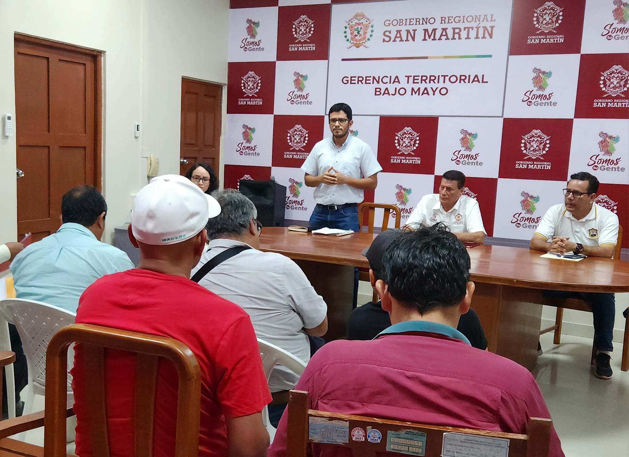 Reunión de coordinación, con la presencia del gobernador regional, Walter Grundel.