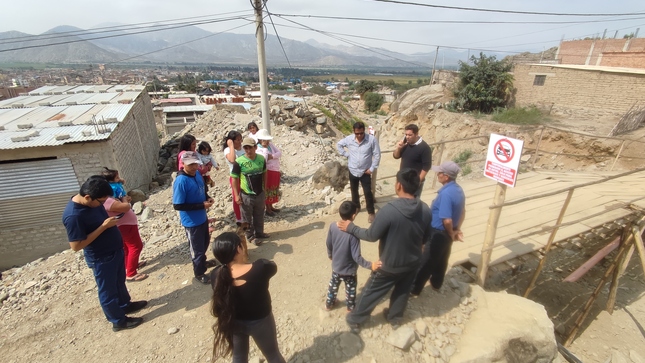 Dialogo con vecinos del barrio Villa Hermosa