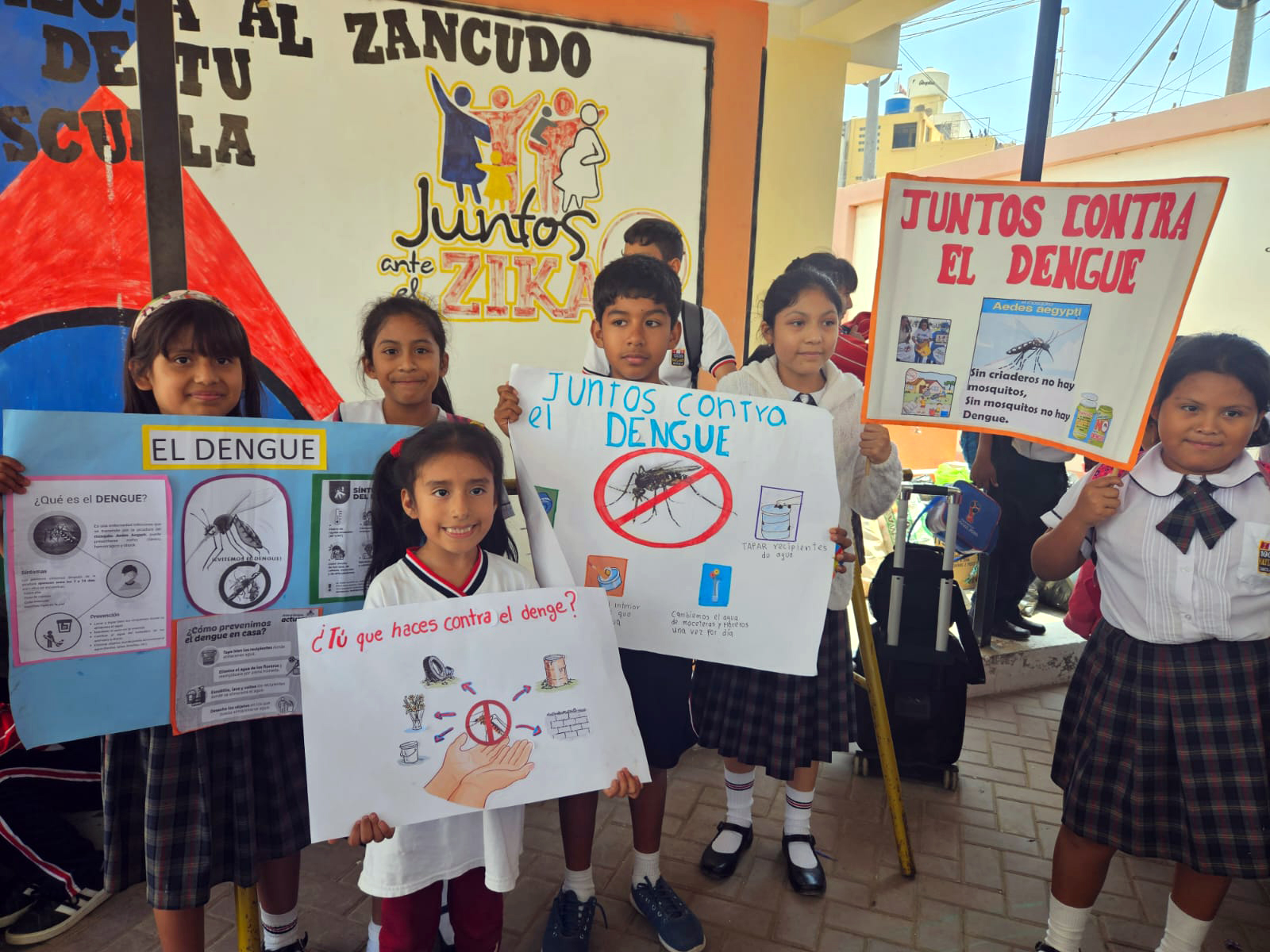 Escolares participan en concurso para eliminar criaderos del zancudo transmisor del dengue