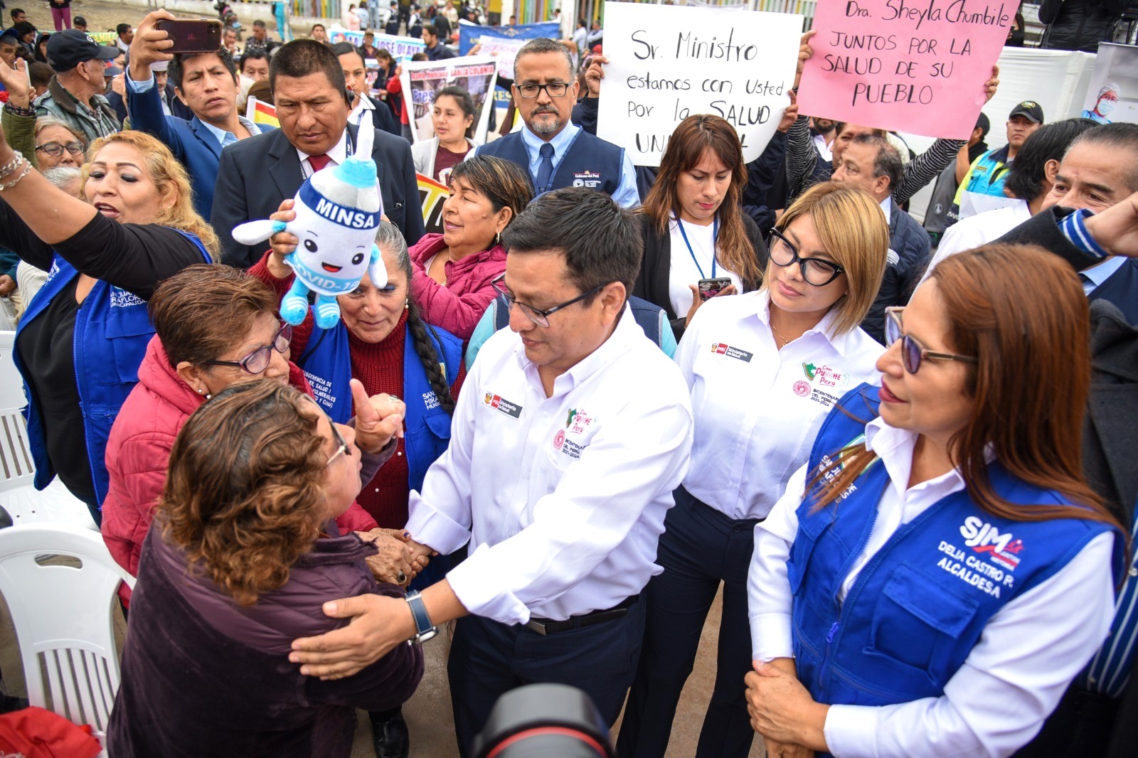 Lanzan campaña de vacunación bivalente contra la Covid-19 en San Juan de Miraflores