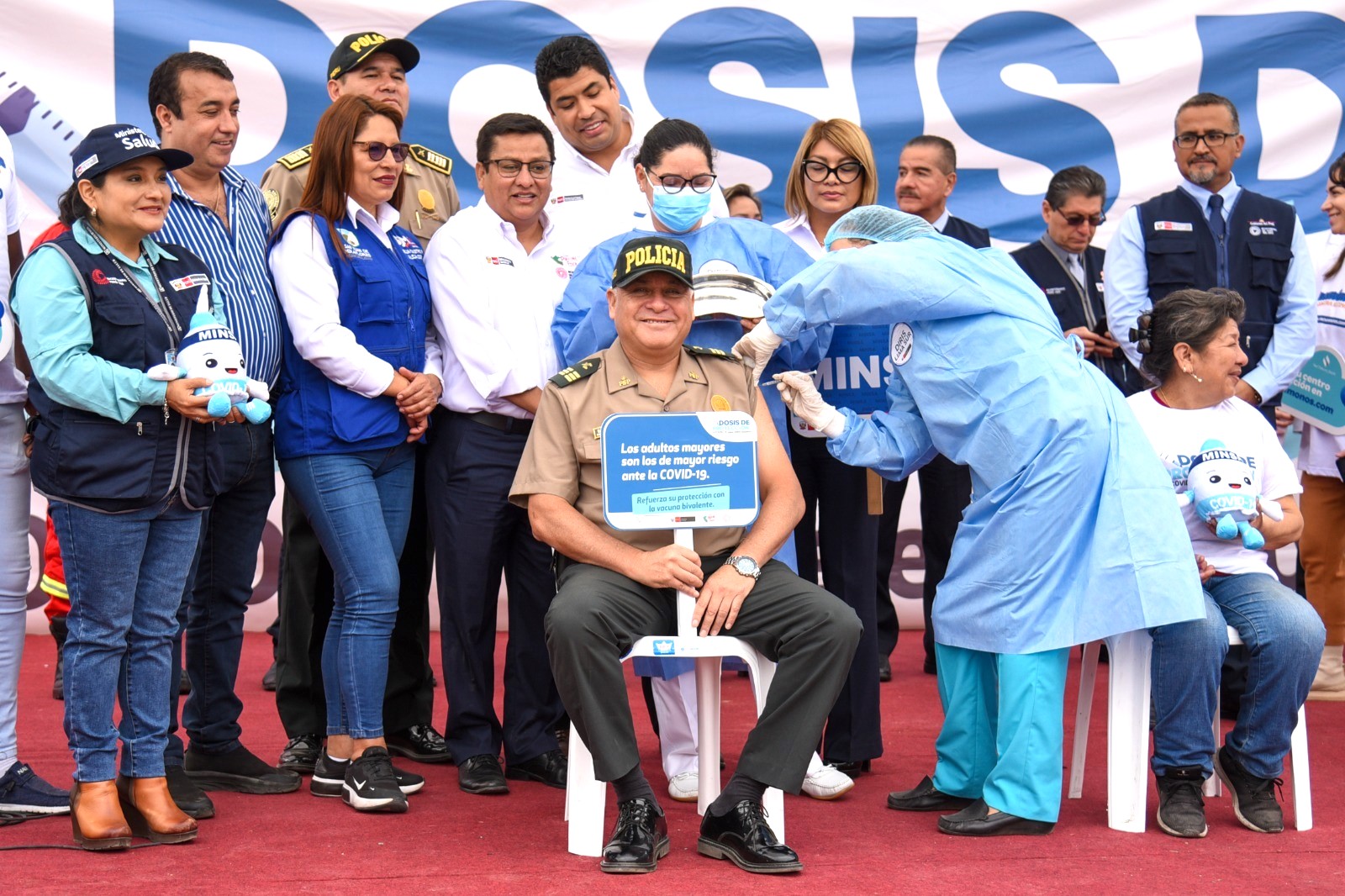 Lanzan campaña de vacunación bivalente contra la Covid-19 en San Juan de Miraflores