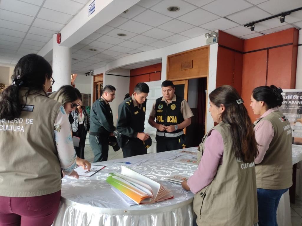 Ministerio de Cultura capacita a servidores públicos de Ayacucho y Apurímac para informar a la población en su propia lengua