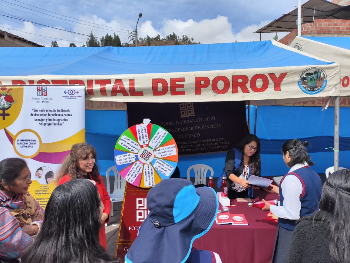 Corte Superior de Justicia de Cusco brindó información a pobladores del distrito de Poroy en temas de Violencia
