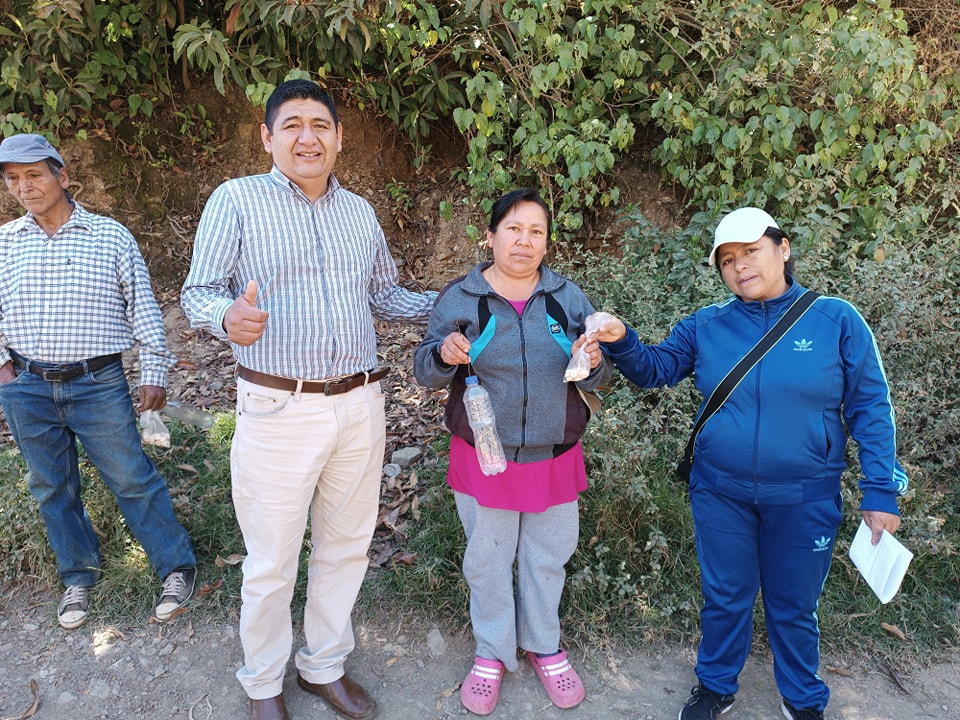 MAS DE 250 AGRICULTORES DE MACATE SE UNEN PARA ERRADICAR LA MOSCA DE LA FRUTA💪