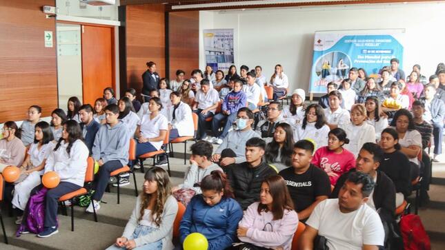 Sector salud del GRT capacita a estudiantes universitarios en salud mental 